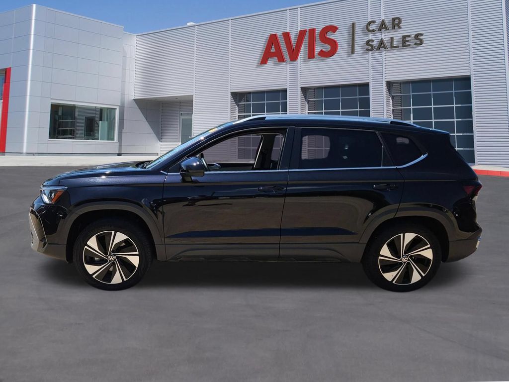 Thumbnail: 2025 Volkswagen Taos - 2