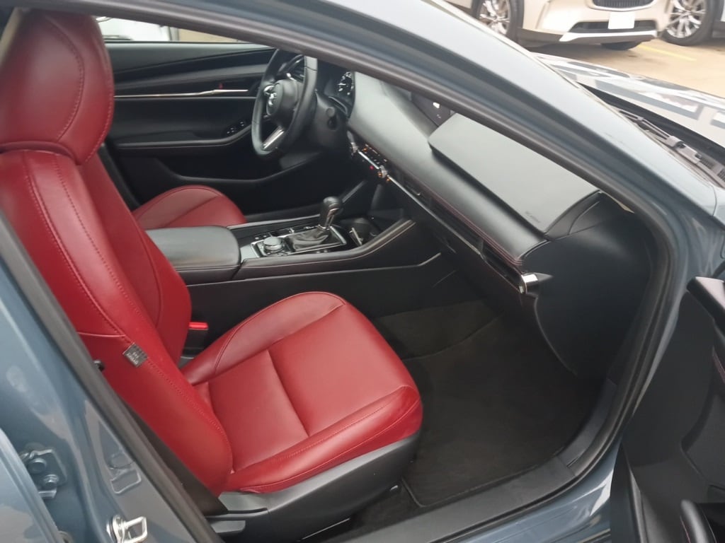 Thumbnail: 2025 Mazda Mazda3 - 9