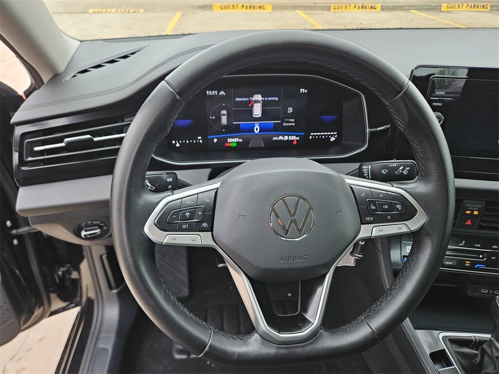 Thumbnail: 2025 Volkswagen Jetta - 14
