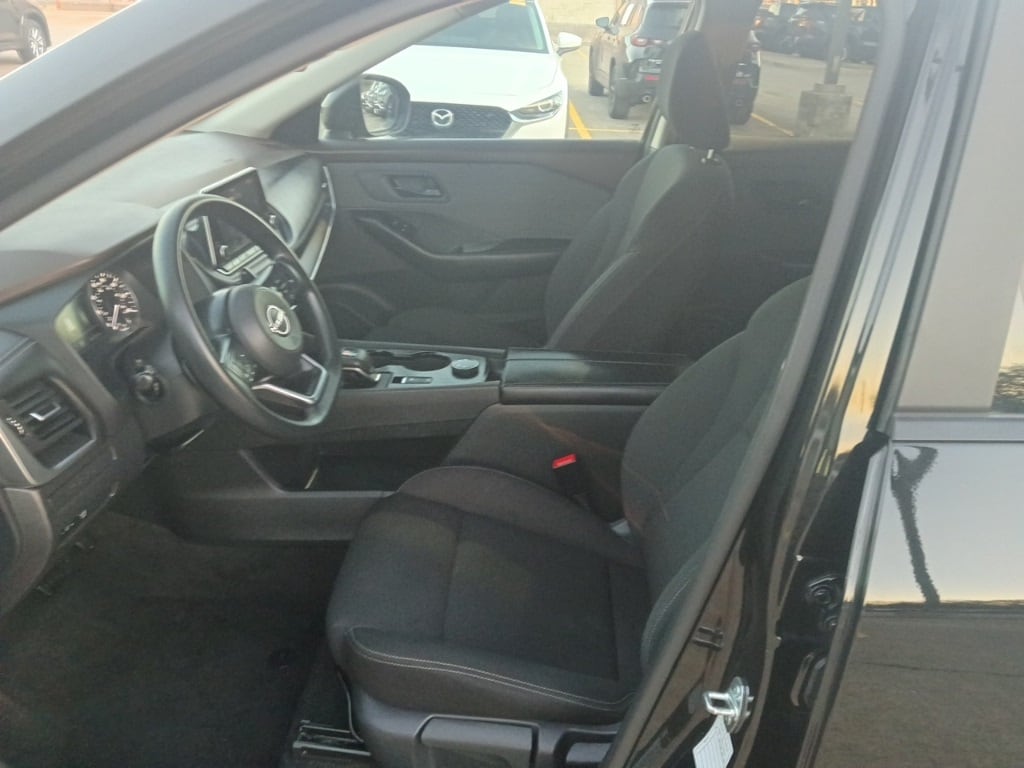 Thumbnail: 2023 Nissan Rogue - 3