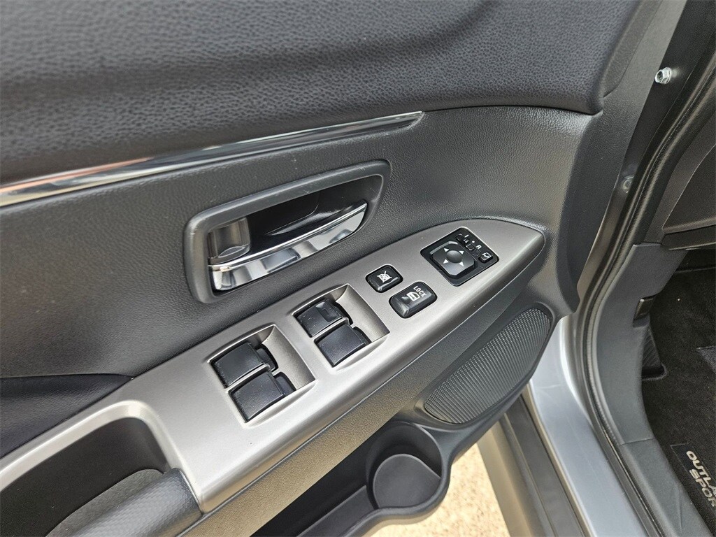 Thumbnail: 2025 Mitsubishi Outlander Sport - 14