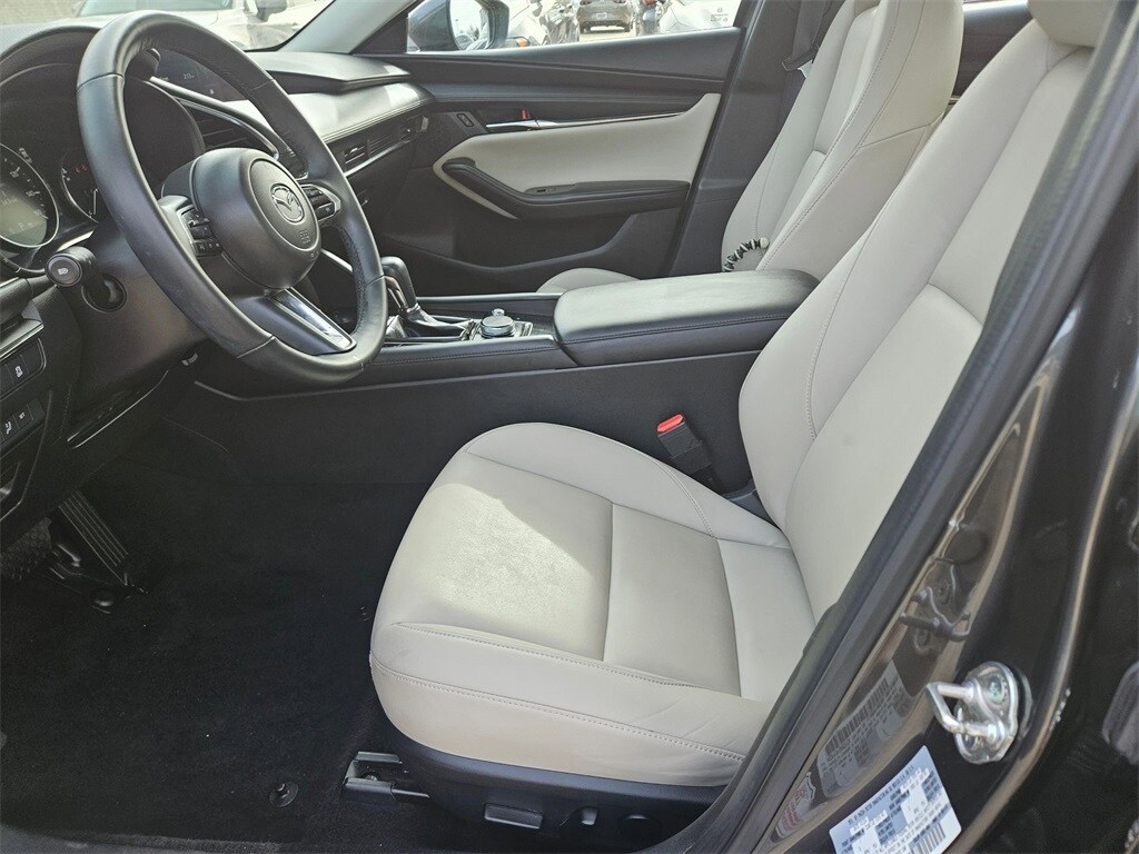 Thumbnail: 2025 Mazda Mazda3 - 11