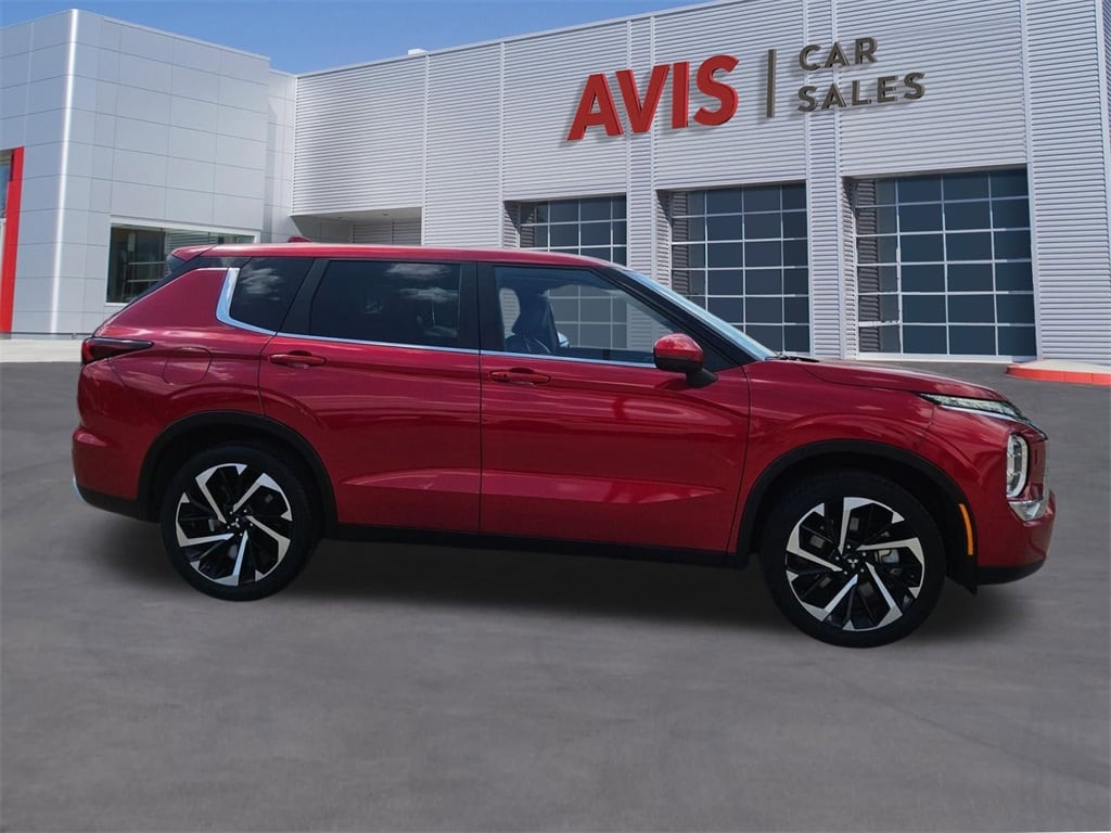 Thumbnail: 2024 Mitsubishi Outlander - 5