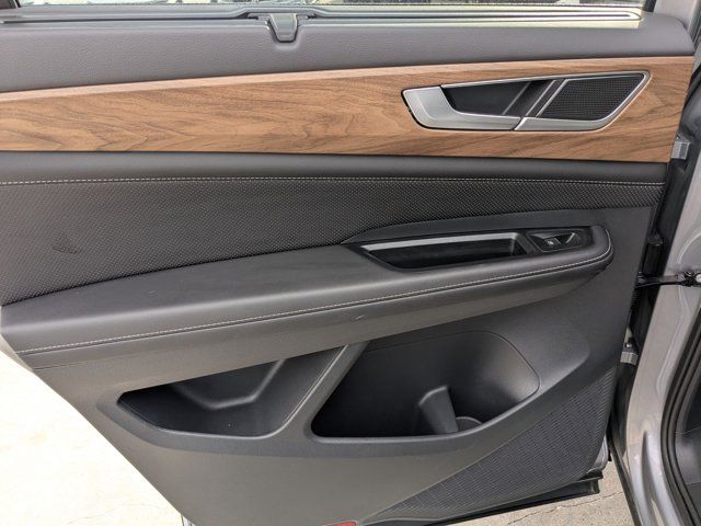 2025 Volkswagen Atlas SE w/Tech - Photo 23