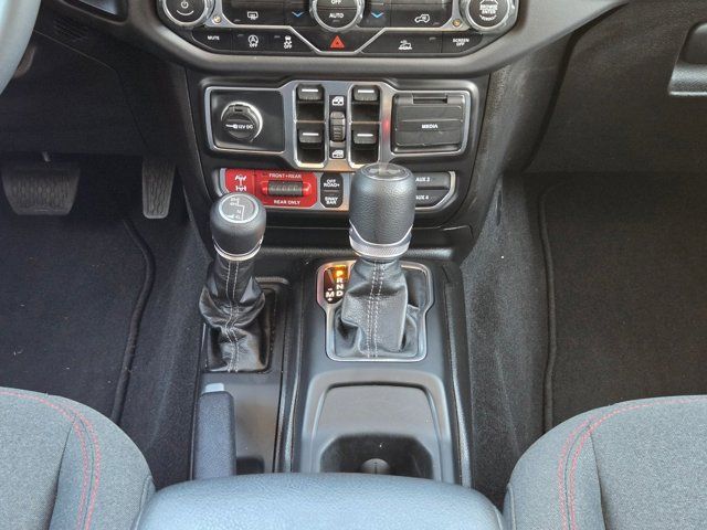 Thumbnail: 2025 Jeep Wrangler - 17