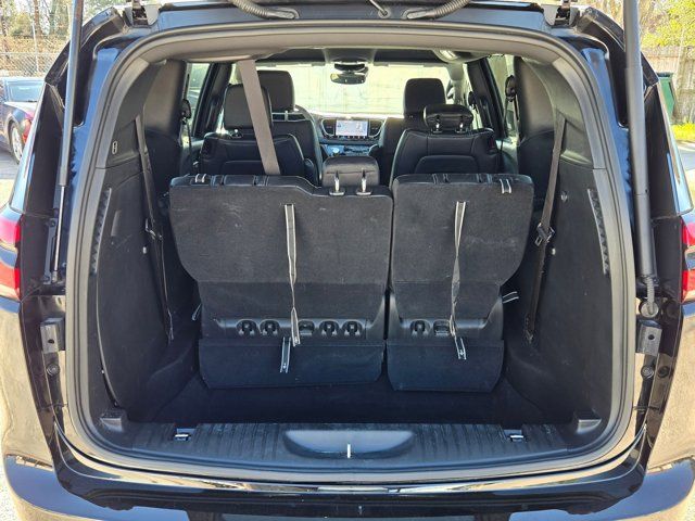 Thumbnail: 2025 Chrysler Pacifica - 7