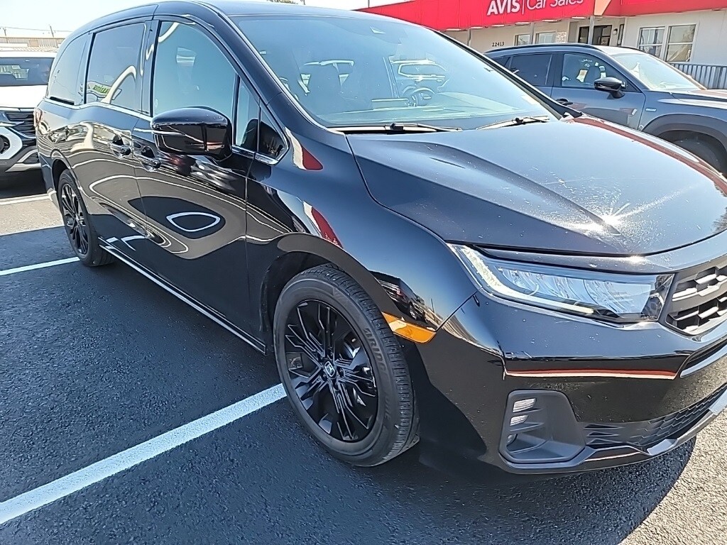 2025 Honda Odyssey - Image 2