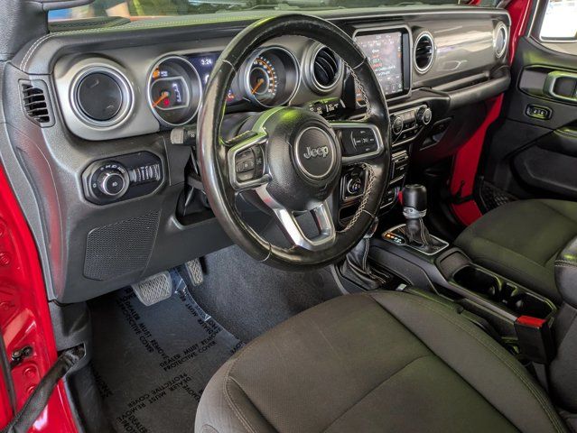 Thumbnail: 2022 Jeep Wrangler - 14