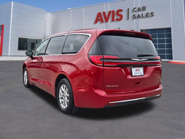 Thumbnail: 2025 Chrysler Pacifica - 10