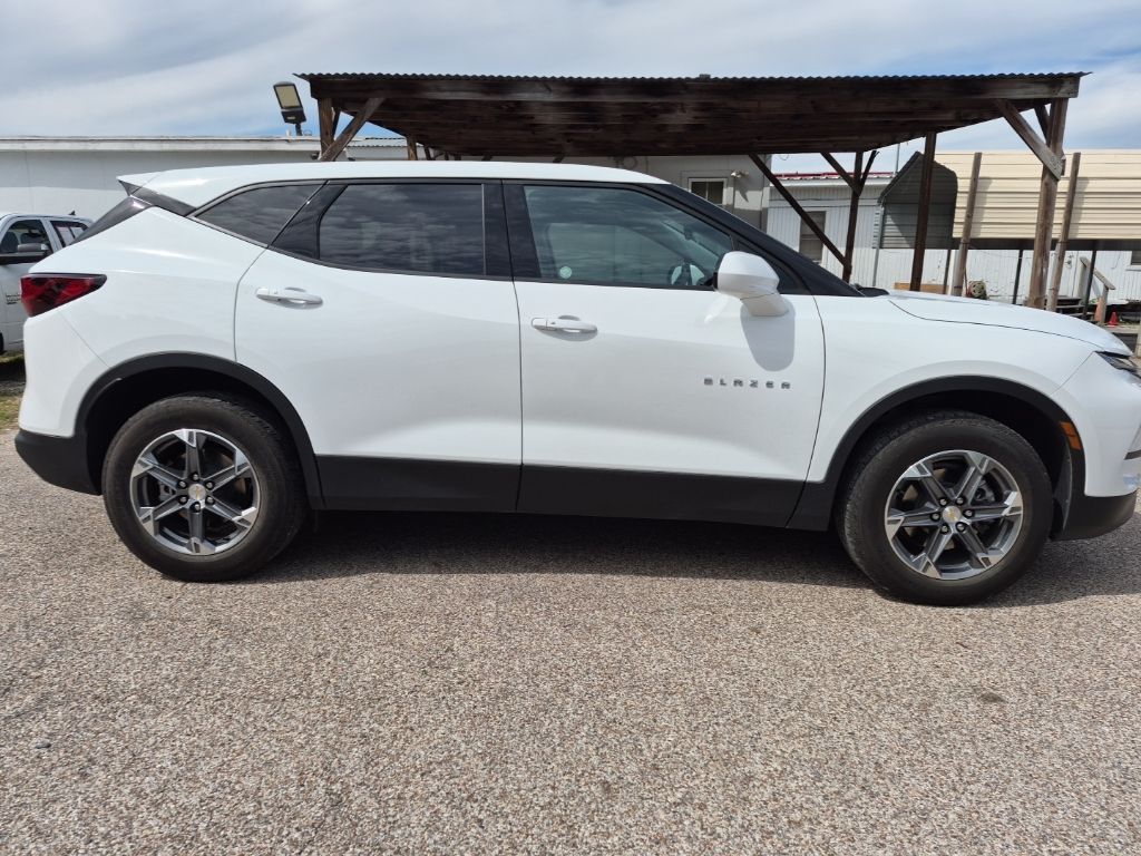 Thumbnail: 2025 Chevrolet Blazer - 5