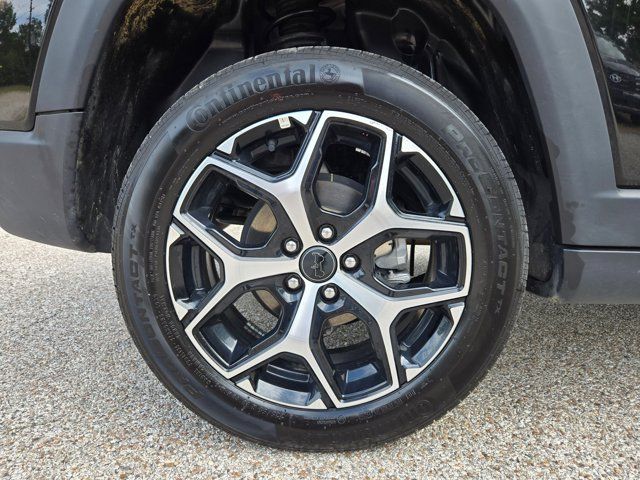 Thumbnail: 2025 Jeep Compass - 32