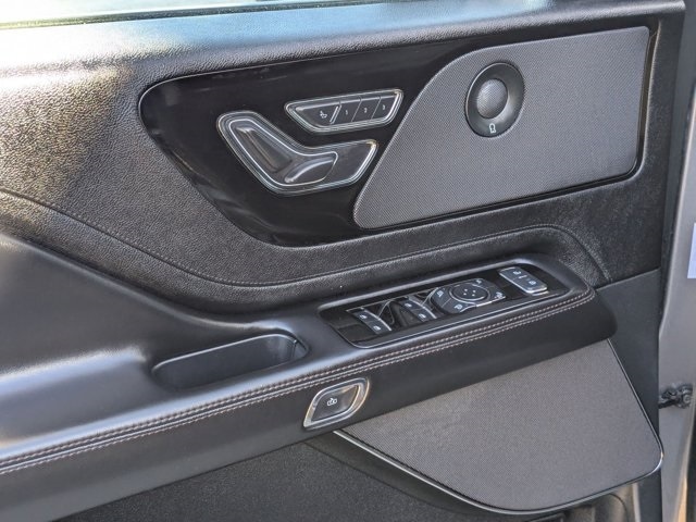 Thumbnail: 2024 Lincoln Aviator - 13