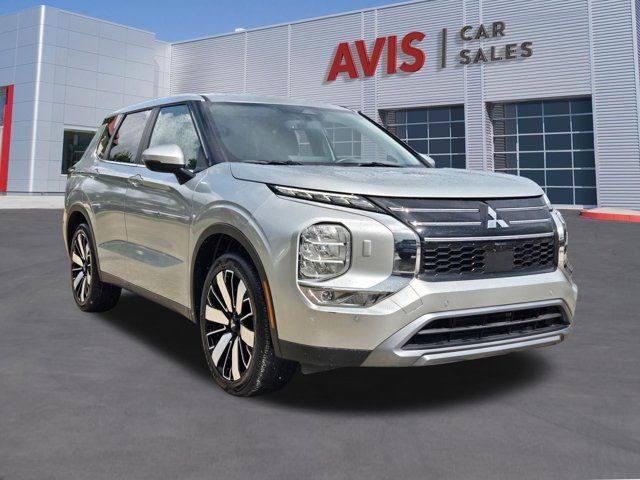 Thumbnail: 2025 Mitsubishi Outlander - 3
