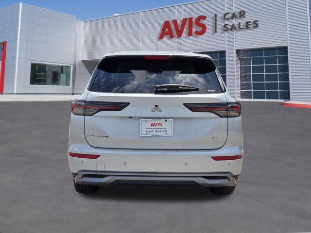 Thumbnail: 2025 Mitsubishi Outlander - 9