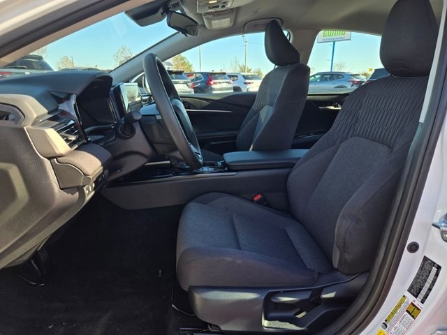 Thumbnail: 2025 Toyota Camry - 23