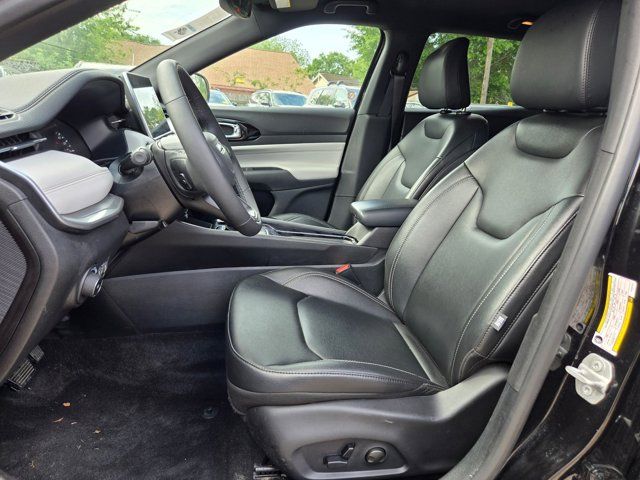 Thumbnail: 2025 Jeep Compass - 23