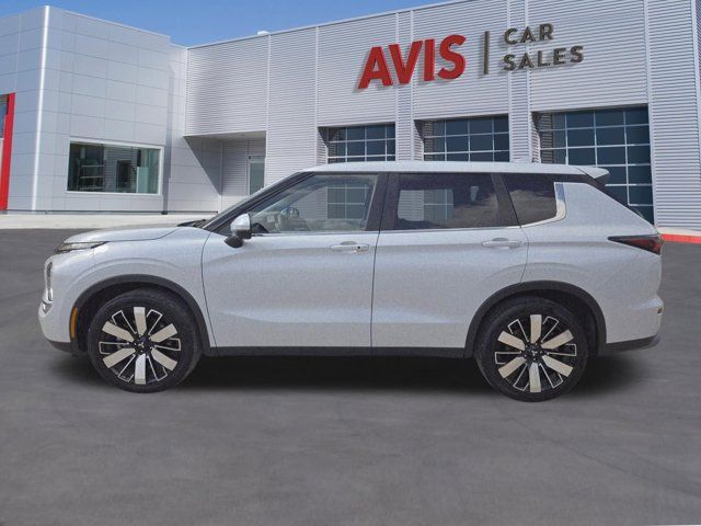 Thumbnail: 2025 Mitsubishi Outlander - 11