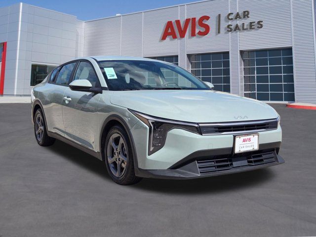 Thumbnail: 2025 Kia K4 - 3
