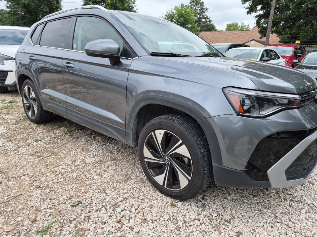 Thumbnail: 2025 Volkswagen Taos - 4