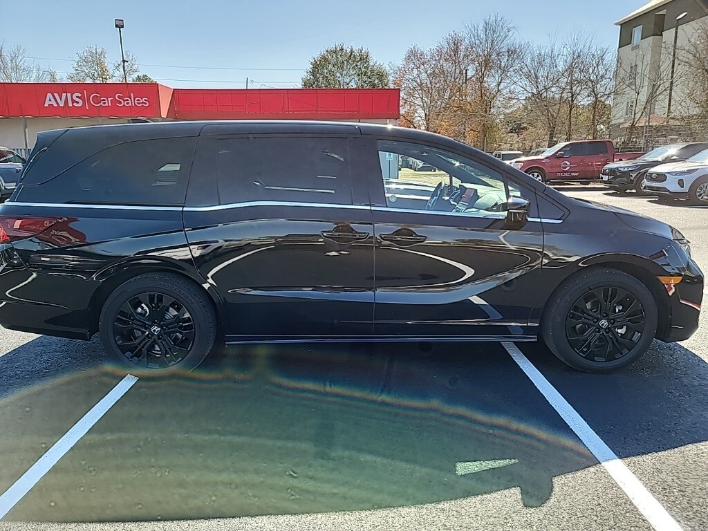 2025 Honda Odyssey - Image 3