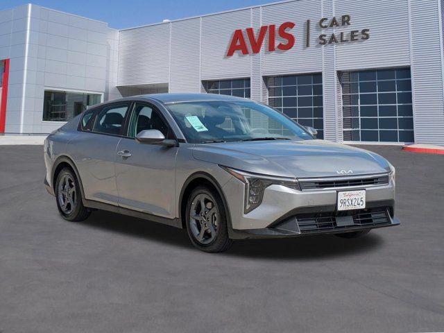 Thumbnail: 2025 Kia K4 - 3