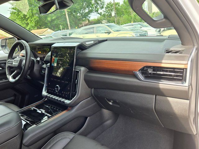 Thumbnail: 2025 GMC Yukon XL - 29