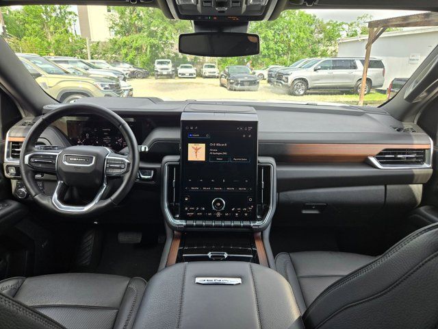 Thumbnail: 2025 GMC Yukon XL - 23