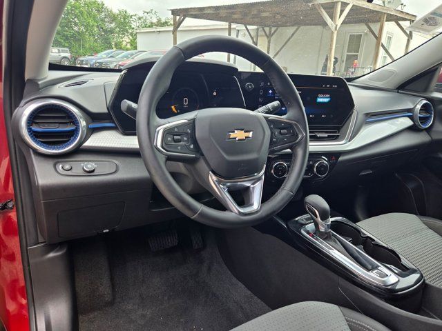 Thumbnail: 2025 Chevrolet Trax - 15
