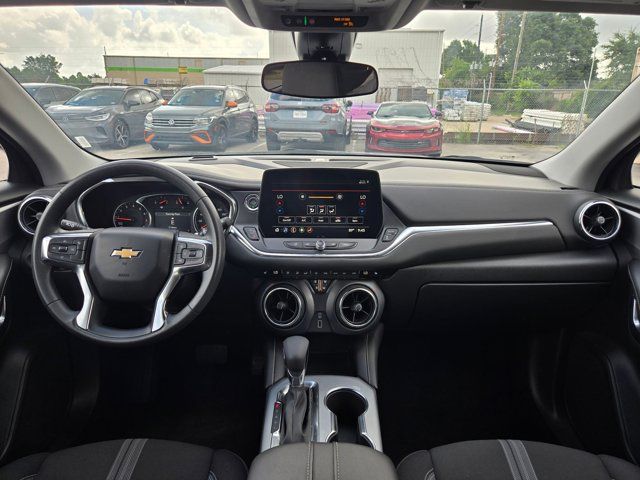 Thumbnail: 2025 Chevrolet Blazer - 24