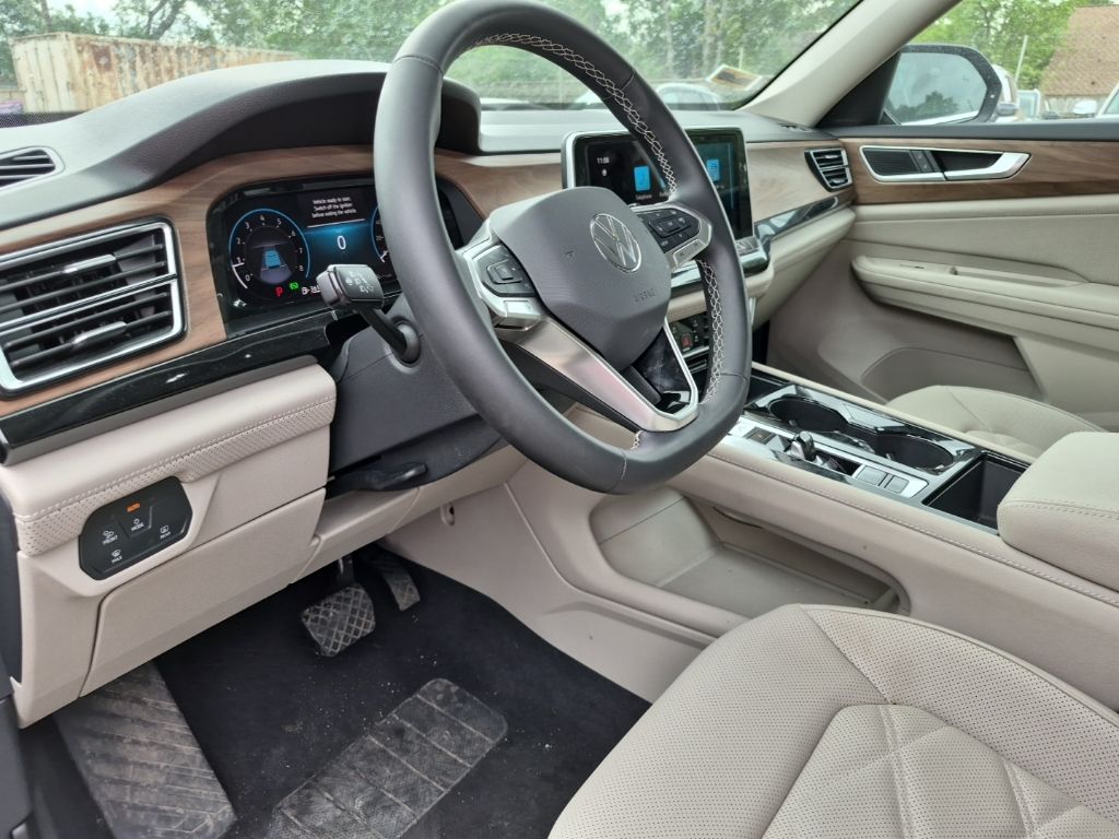 Thumbnail: 2025 Volkswagen Atlas - 6