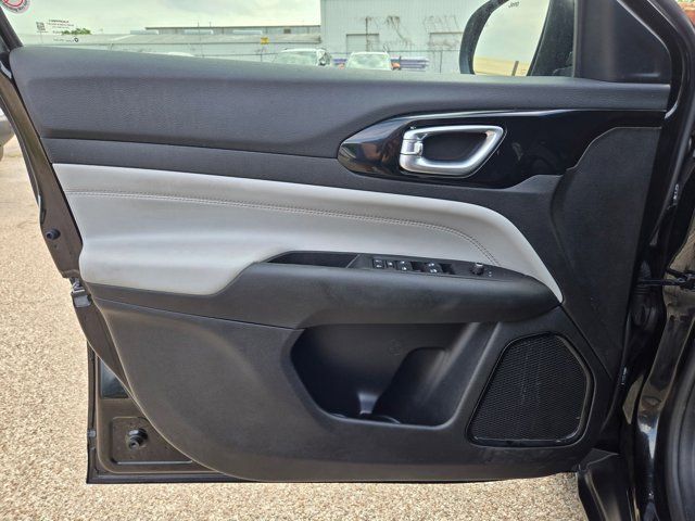 Thumbnail: 2025 Jeep Compass - 13