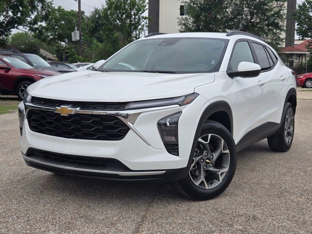 Thumbnail: 2025 Chevrolet Trax - 1