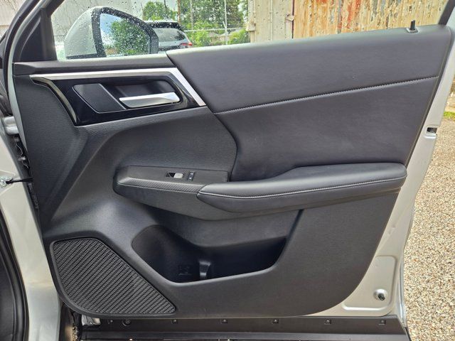 Thumbnail: 2025 Mitsubishi Outlander - 28