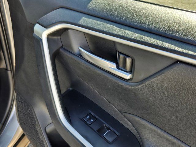 Thumbnail: 2025 Toyota RAV4 - 28