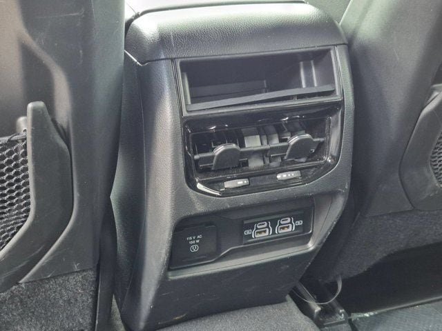 2025 Jeep Grand Cherokee Altitude - Photo 25