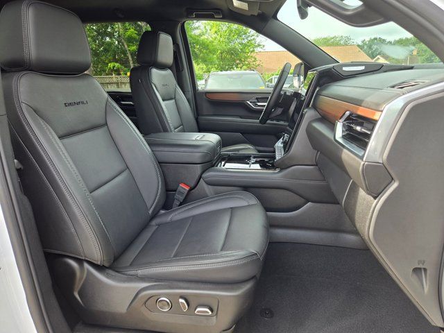 Thumbnail: 2025 GMC Yukon XL - 28