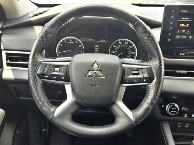Thumbnail: 2025 Mitsubishi Outlander - 23