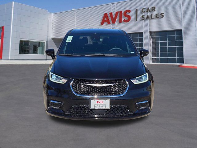 Thumbnail: 2025 Chrysler Pacifica - 2