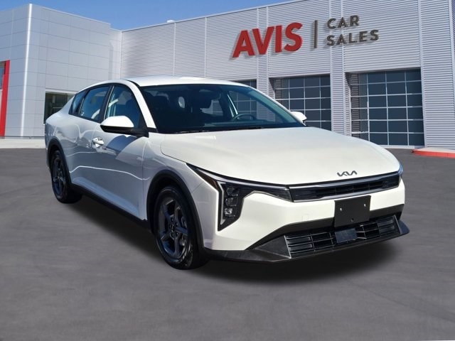 Thumbnail: 2025 Kia K4 - 3