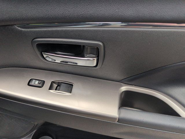 Thumbnail: 2025 Mitsubishi Outlander Sport - 33