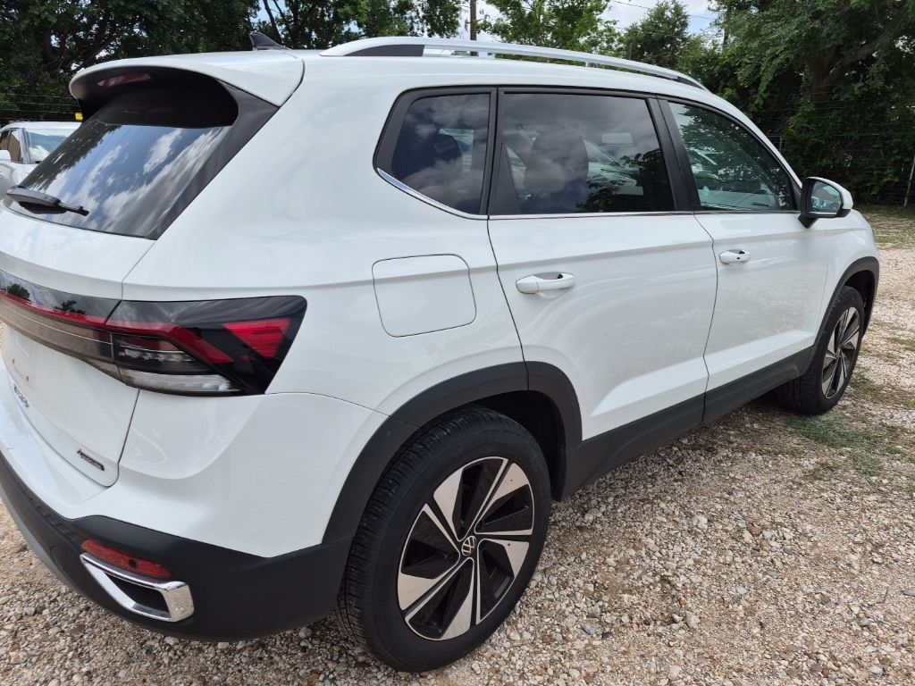 Thumbnail: 2025 Volkswagen Taos - 3