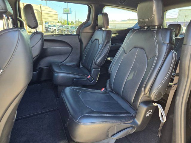 Thumbnail: 2025 Chrysler Pacifica - 25