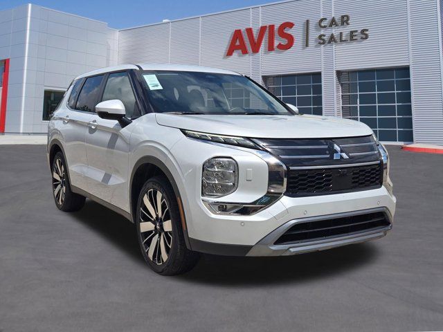 Thumbnail: 2025 Mitsubishi Outlander - 3