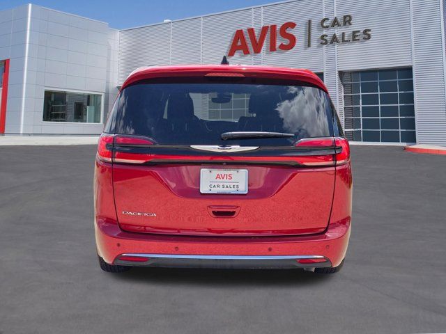 Thumbnail: 2025 Chrysler Pacifica - 9