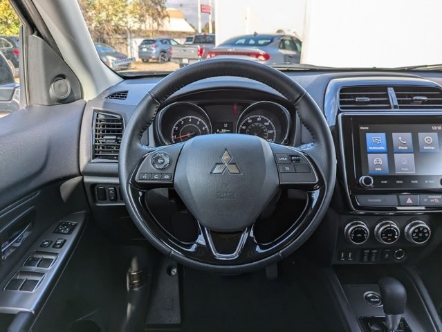 Thumbnail: 2024 Mitsubishi Outlander - 19