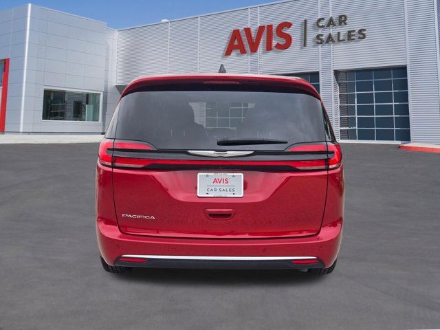 Thumbnail: 2025 Chrysler Pacifica - 9