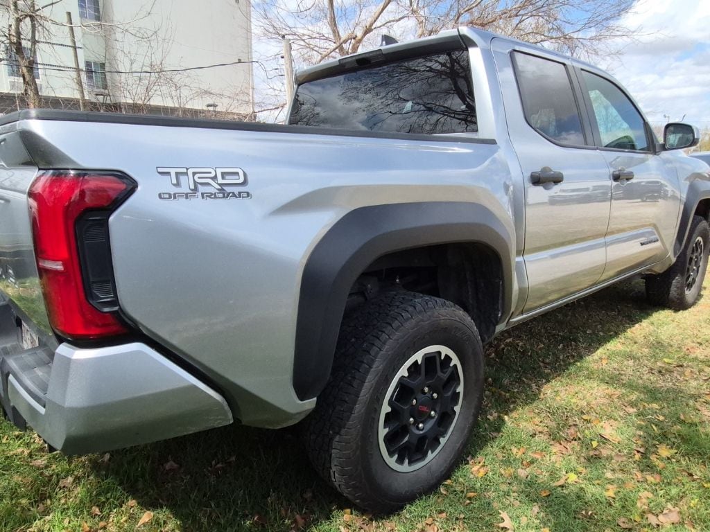 Thumbnail: 2025 Toyota Tacoma - 4