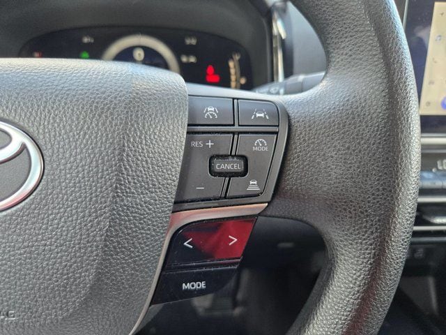 Thumbnail: 2025 Toyota Camry - 21