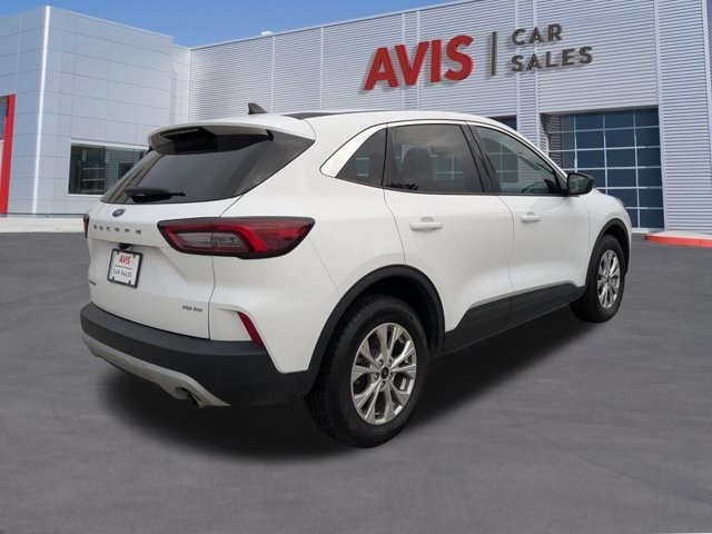 Thumbnail: 2023 Ford Escape - 5