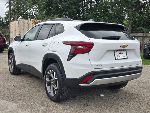 Thumbnail: 2025 Chevrolet Trax - 8
